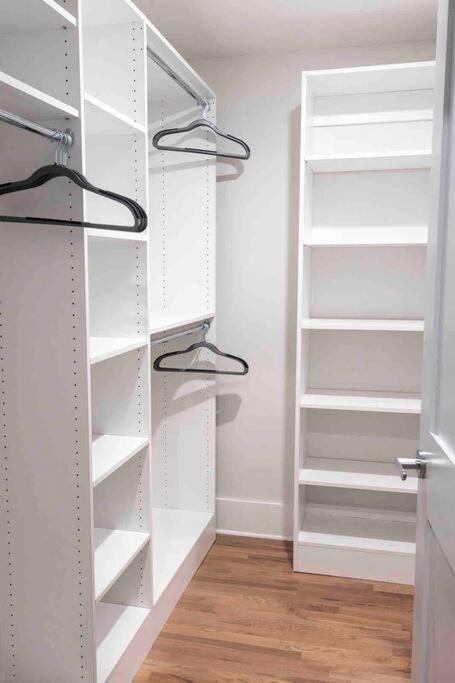 סינסינטי Spacious 2 Bed 2 Bath Downtown Otr Condo Minutes Walk To The Reds Bengals Stadium & More! מראה חיצוני תמונה