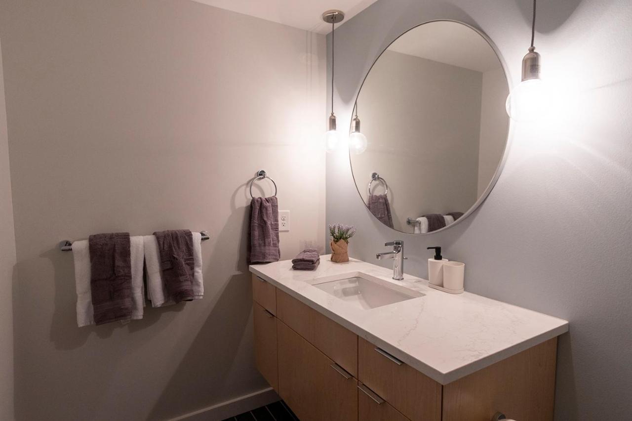 סינסינטי Spacious 2 Bed 2 Bath Downtown Otr Condo Minutes Walk To The Reds Bengals Stadium & More! מראה חיצוני תמונה